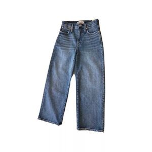 SOLD | Madewell Petite Slim Wide-Leg Jeans